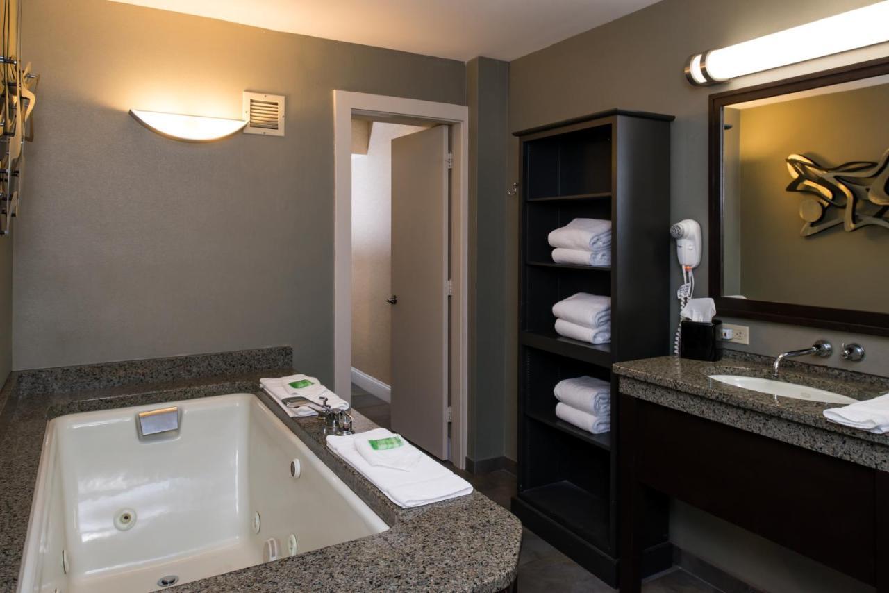 Holiday Inn Concord Downtown, An Ihg Hotel Eksteriør bilde