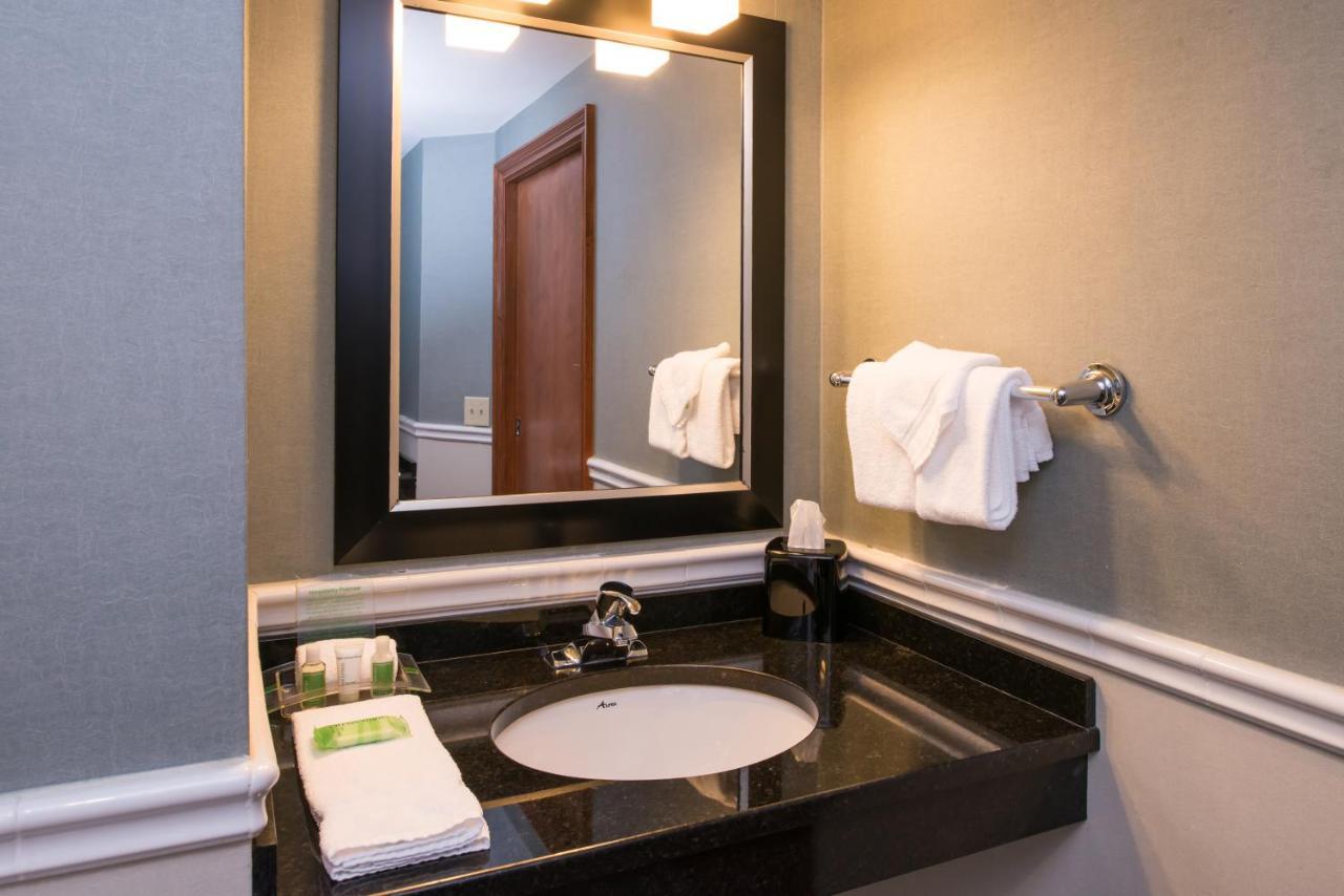 Holiday Inn Concord Downtown, An Ihg Hotel Eksteriør bilde