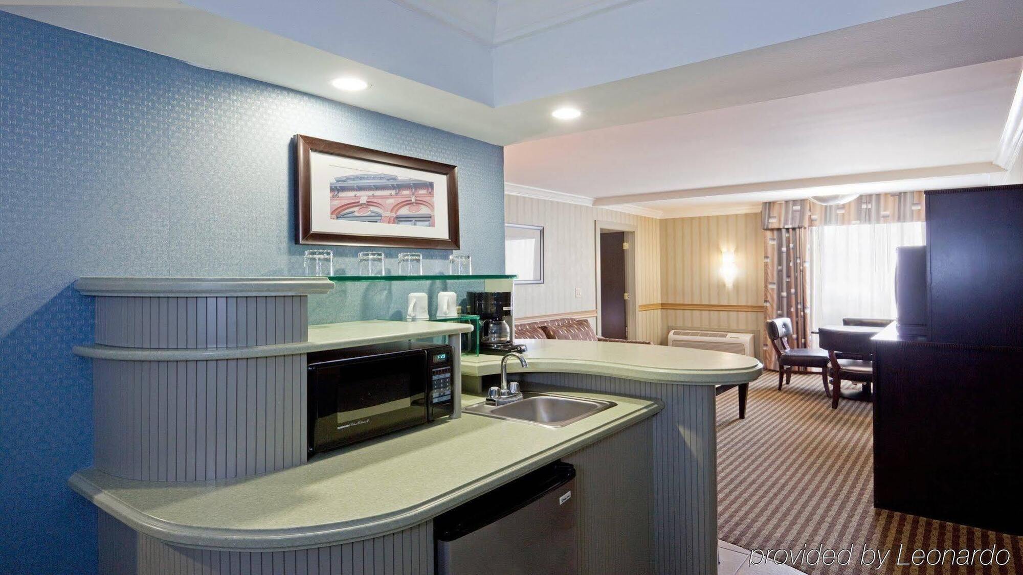 Holiday Inn Concord Downtown, An Ihg Hotel Eksteriør bilde